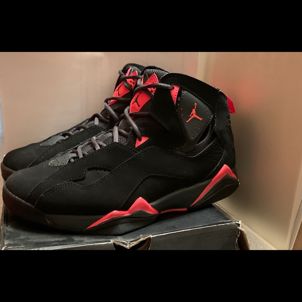 Jordan True Flight Black Pink. Size 8.5 Mens